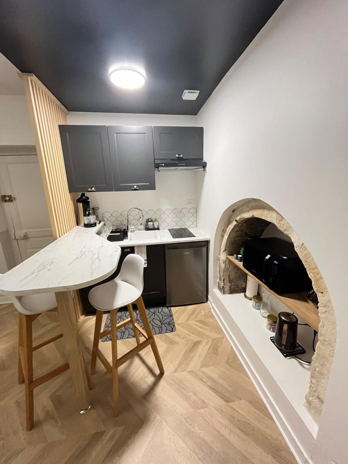 Le Studio Haslay Seraucourt En Plein Coeur De Ville De Bourges - Charme De L Ancien Et Confort Contemporain Bagian luar foto